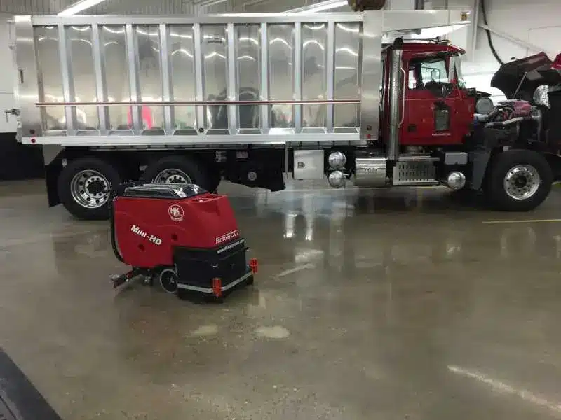 Factory cat foor scrubber in action