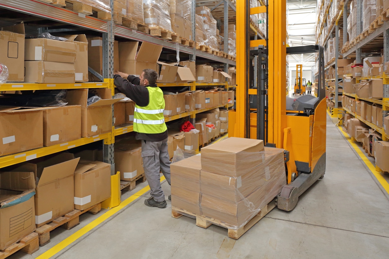Warehouse employee participating in order picking